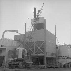 Smith Harvey's Cychon being lifted