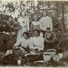 A blackberrying party, Cambridge