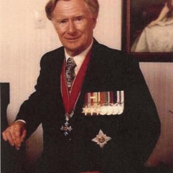 Sir Gaven and Lady Isabel Donne interviewed by Glen Pettit (2000)