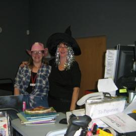 Papamoa Library: Cowgirl & Witchipoo