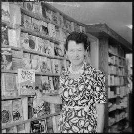 Esther James, NZ author