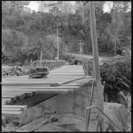 Decking being laid on Bailey Bridge at McLaren Falls