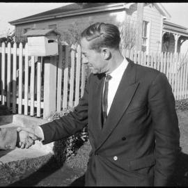 Railway student from Borneo Mr Lim Guan Sing greeted by Mr Musion 