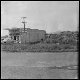 Pāpāmoa Beach shop intruders