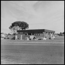 Memorial Court, Mount Maunganui Library