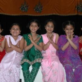 Fairhaven School Indian Dance Group103