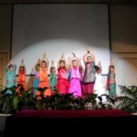 Fairhaven School Indian Dance Group118