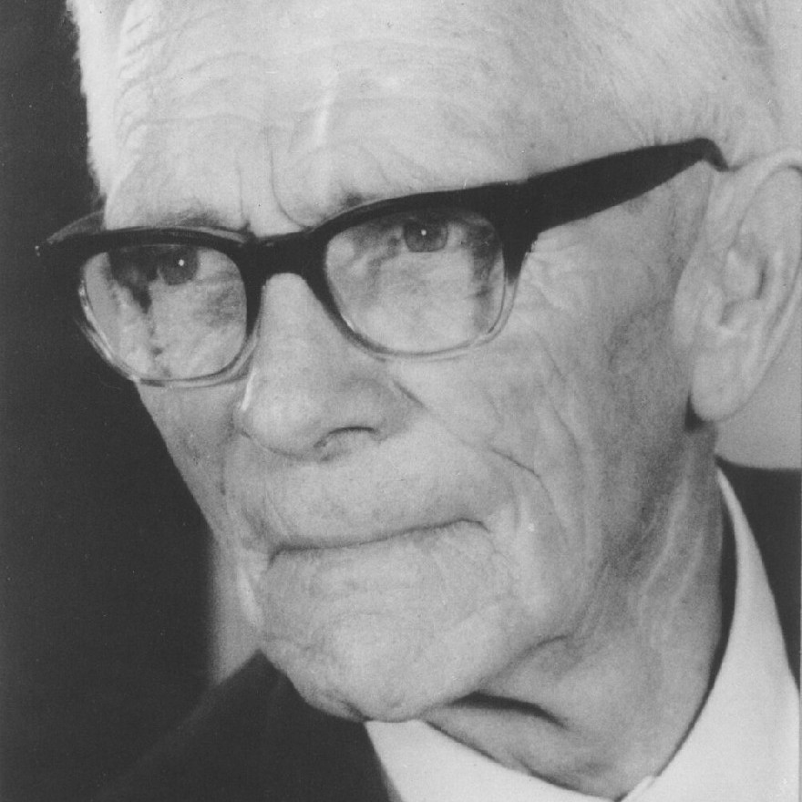 The life of Lloyd Mandeno as recounted by his son, John Mandeno