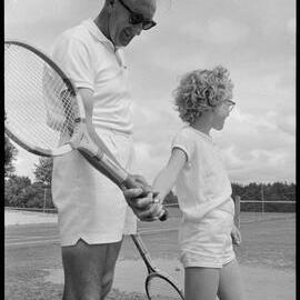 Jennifer Hewitt Whakatāne - tennis instructions