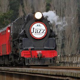 Nigel Watts photos of 2011 Jazz train