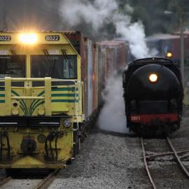 Nigel Watts photos of 2011 Jazz train