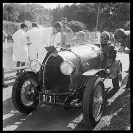 1926 Bugatti with owners