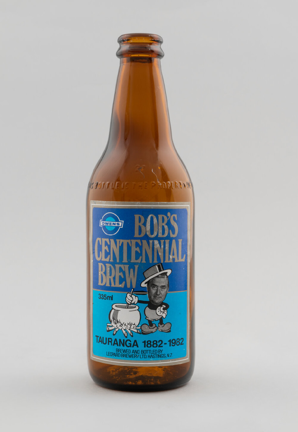Bob's Centennial Brew empty beer bottle, Ams 476/1/2