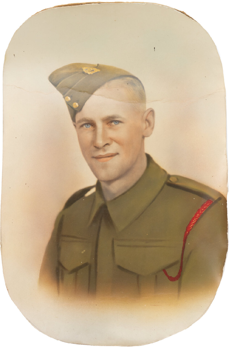 Portrait of Gordon William Connell in his army uniform, c. 1940.
Te Ao Mārama - Tauranga City Libraries Ams 453/2/4