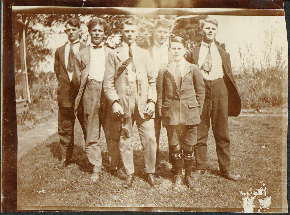 Jensen brothers, Ōmanawa, 1920's, Photo 03-040 from Kitty Hardy's album.