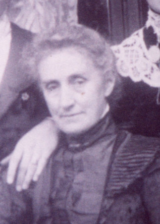 Agnes Skeet c. 1890s, cropped from photo Photo 04-603.