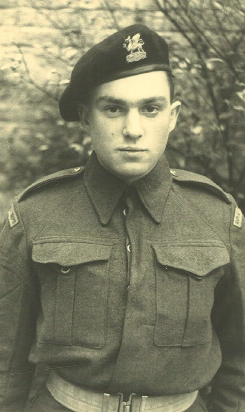 Ernest E Cox as a young man, Pae Korokī.