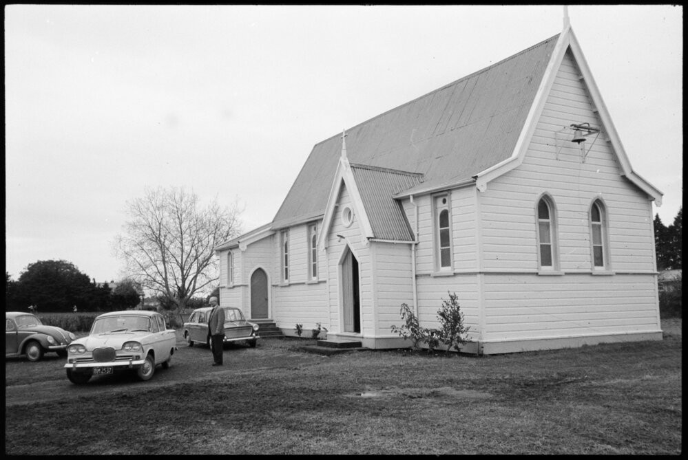 Katikati St Peter's Church, exterior. Published 29 July 1964. Te Ao Mārama - Tauranga City Libraries Photo gcc-6638