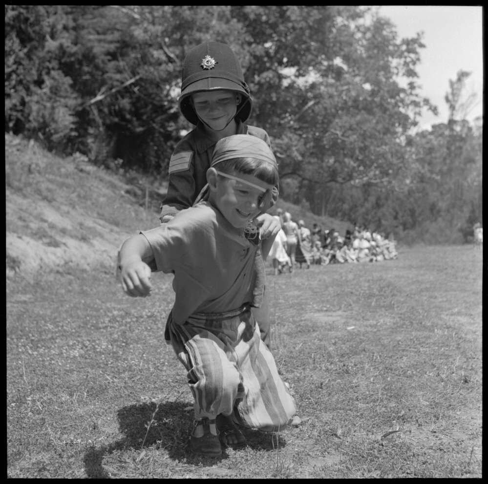 "Policeman" Michael Warner with Pirate Jeremy Shore (Photo gca-11194)