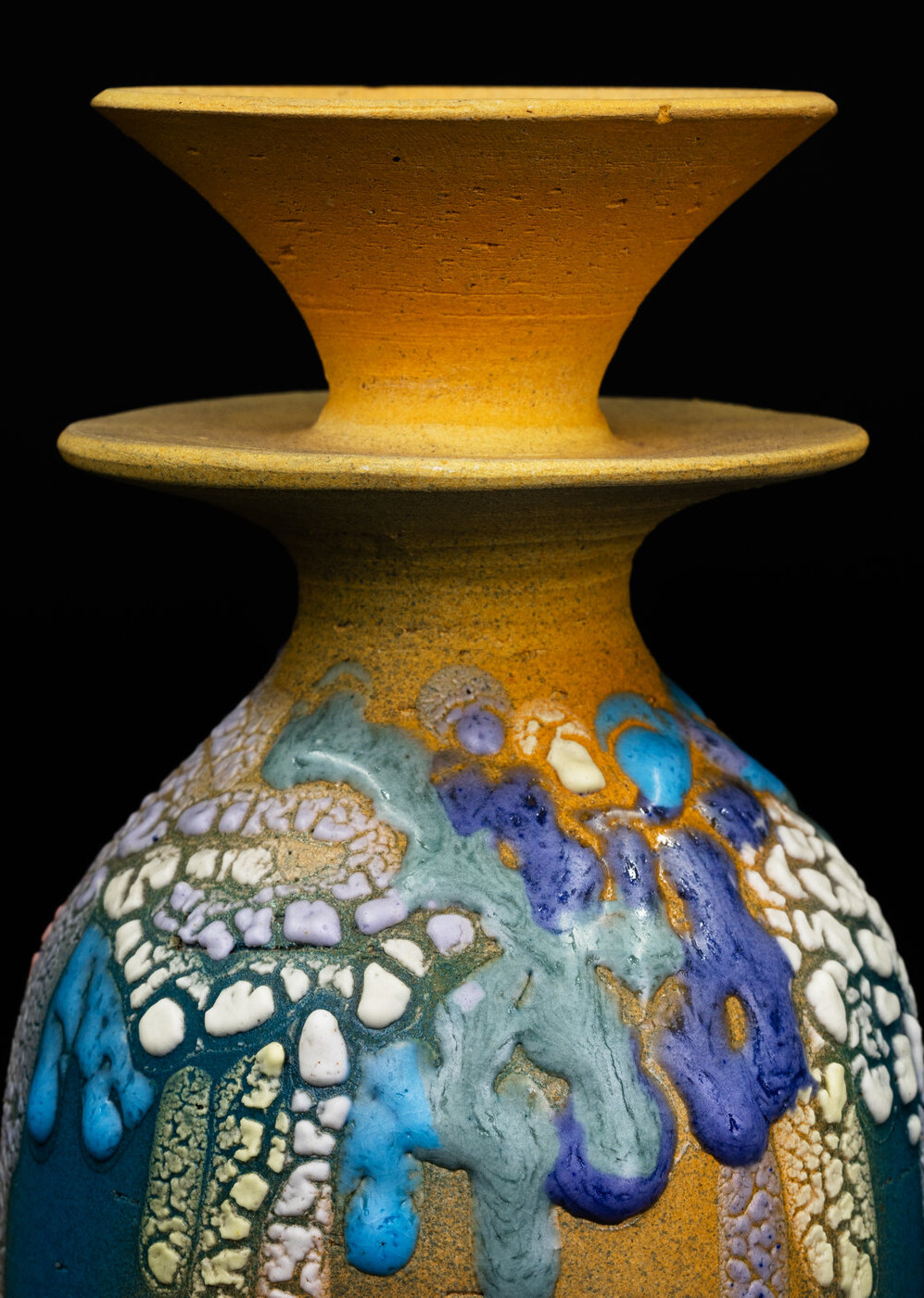 Close up of Ams 341/1/4 Vase by John Roy